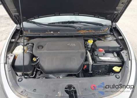 2013 Dodge Dart Sxt z USA, uszkodzony, nr VIN 1C3CDFBA8DD289593